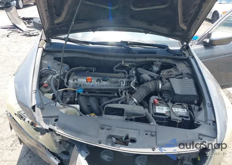 2010 Honda Accord 2.4 Lx из США, поврежденный, VIN 1HGCP2F32AA170301